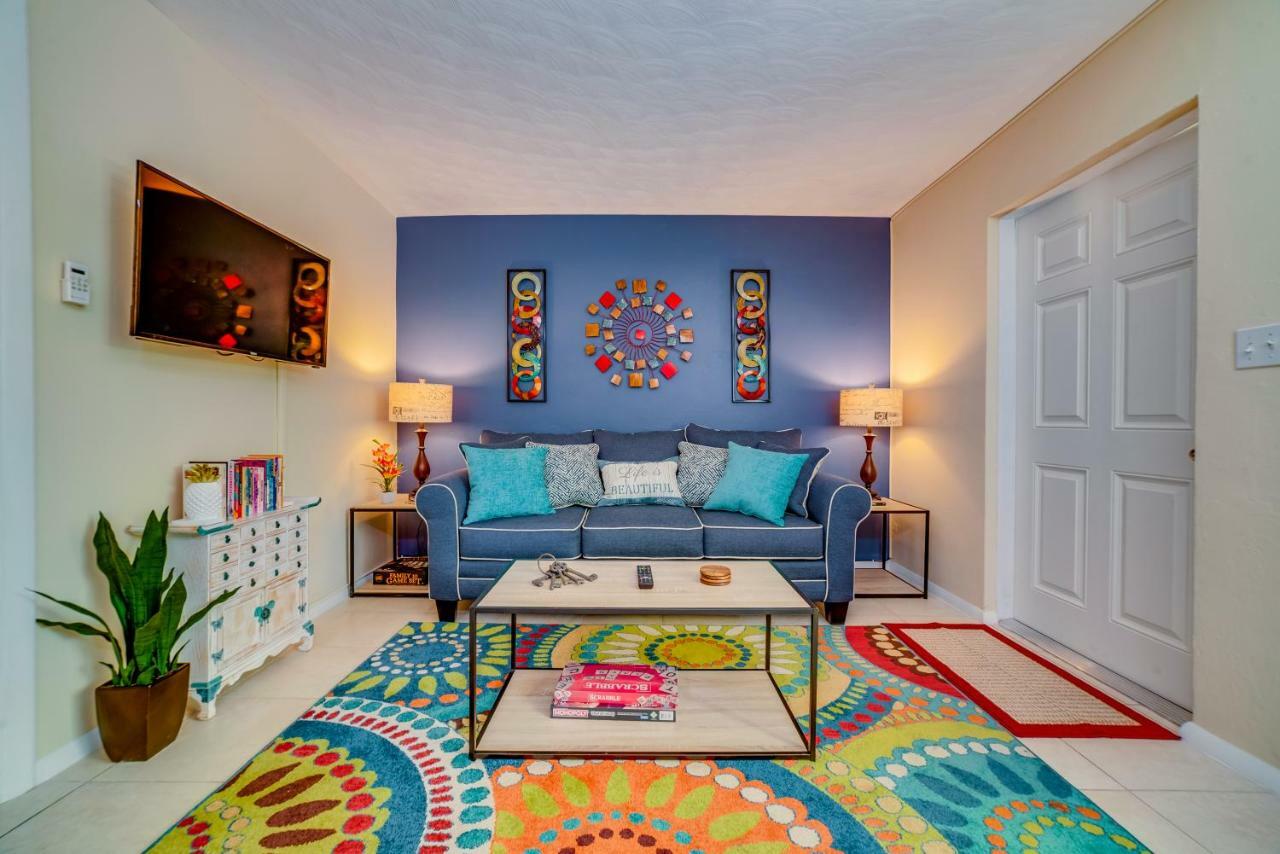 Beautiful Old Apartment With Beach Gear ฟอร์ต ลอเดอร์เดล ภายนอก รูปภาพ